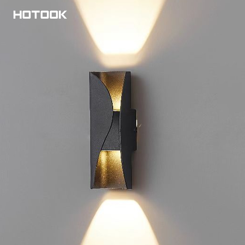 Modern Wall Mounted Light